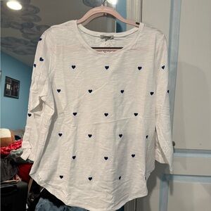 Lisa Todd White Long Sleeve with blue hearts, size XL